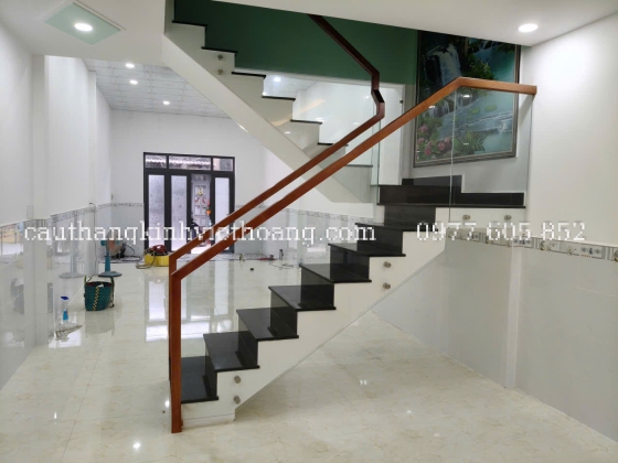 LAN CAN KÍNH CƯỜNG LỰC TAY VỊN GỖ