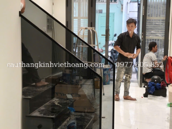 MẪU CẦU THANG ỐC KÍNH LIÊN KẾT HÔNG